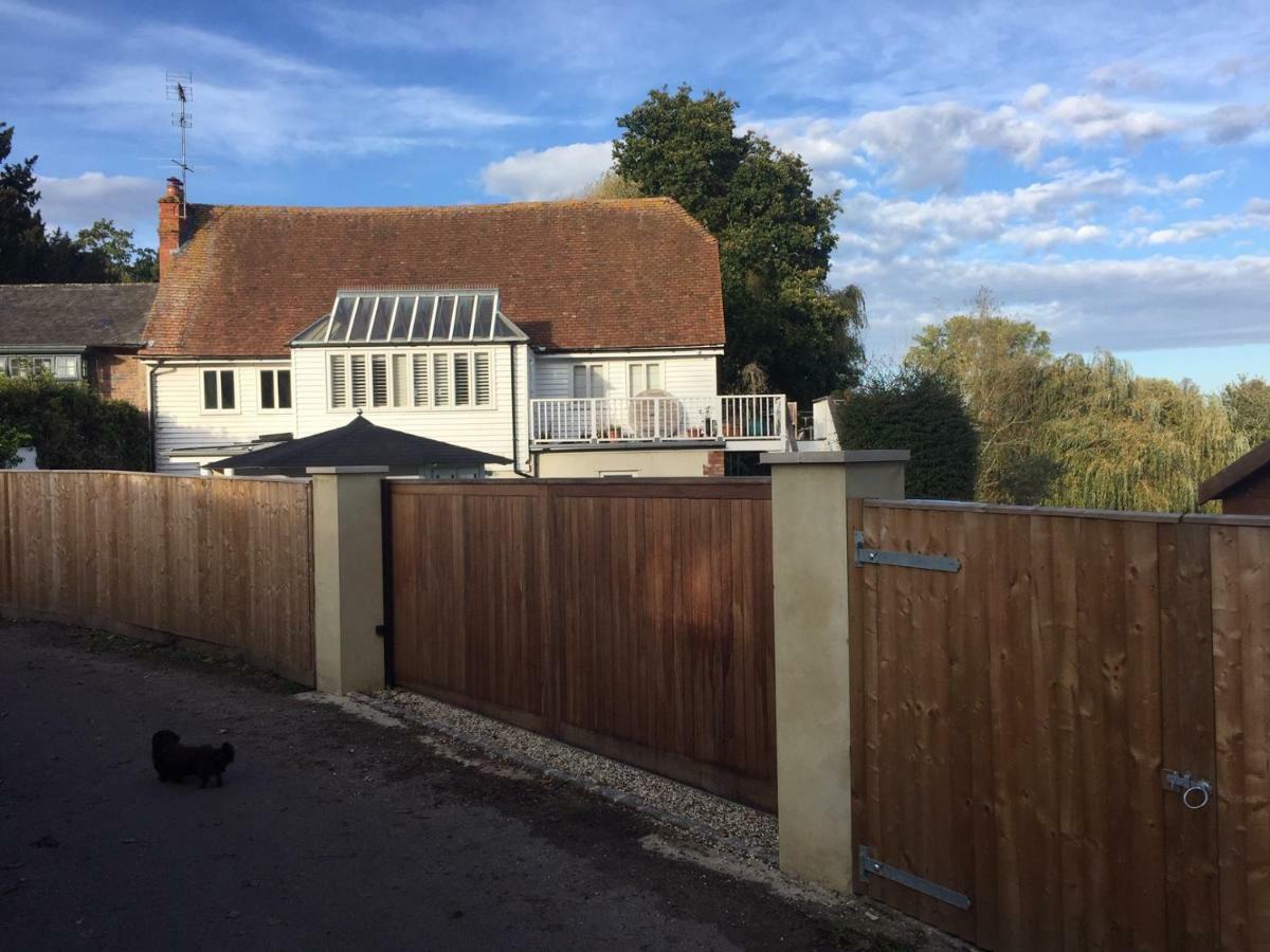 Thames Edge Rooms Wallingford Exterior photo